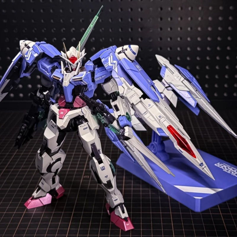 نموذج مينغهو الجديد MB 1/100 0 - مراجعة Bandai Gundam Hg وسعره